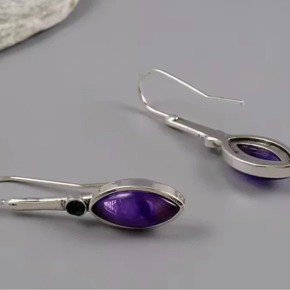NEW Elegant Silver and Purple Drop Earrings - Picture 2 of 5